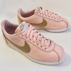 Nike Cortez Sneakers